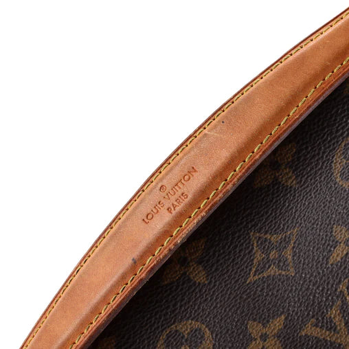 Louis Vuitton Pochette Metis Monogram Canvas
