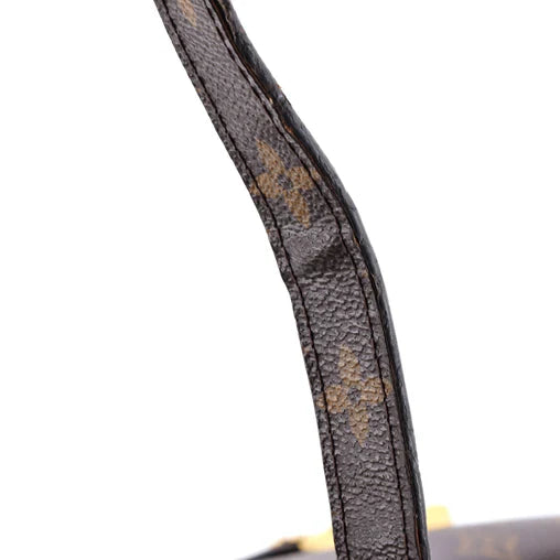 Louis Vuitton Pochette Metis Monogram Canvas