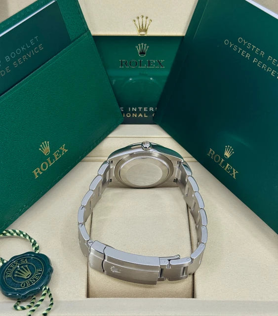 Rolex Oyster Perpetual 124200